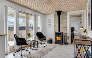 Beautiful Home In Strøby With Wifi