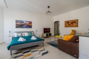 Stylish & Cozy Loft Near City Life - Metro 50m