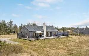 3 Bedroom Stunning Home In Thyholm - Humlum