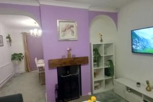 Golden Plush Suites - Beautiful luxury 3 bed house in Leicester