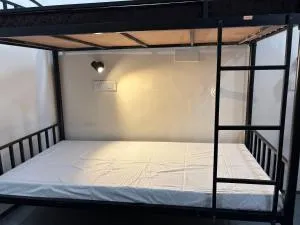 6 bed- Dormitory room by Terracotta Trails - Kakarmatha