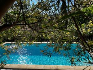 Maisons de vacances Grande maison de vacances jardin et piscine privee : Maison 5 Chambres