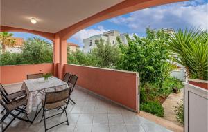 Two-Bedroom Apartment In Vir