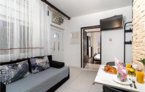 1 Bedroom Stunning Apartment In Krk 