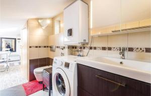 Nice Apartment In Opatija With Wifi