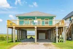 Get Your Beach Retreat On at The Blue Crab - Surfside Beach