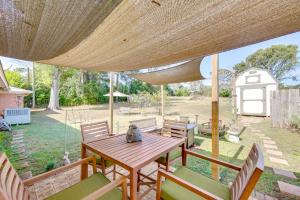 Fire Pit and Patios Peaceful Alto Getaway!