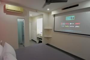 WET hotel - Adults Only