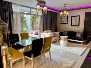 CFC Royal Andalusian Apt with Garden & Office