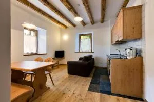 Dafne Apartments - Sùtrio