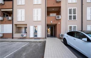 Cozy Apartment In Fazana With Wifi