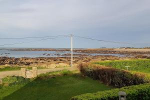 Maisons de vacances Les pieds dans l-eau - Cosqueville Vicq-mer : photos des chambres