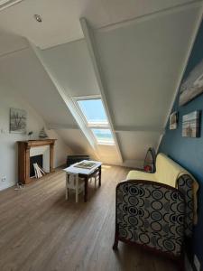 Maisons de vacances Les pieds dans l-eau - Cosqueville Vicq-mer : photos des chambres
