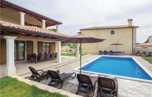 4 Bedroom Beautiful Home In Turcic