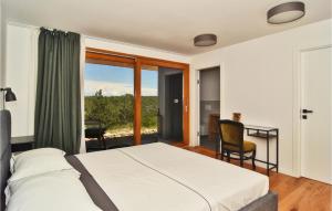 Awesome Home In Dragove With Wifi