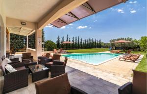 6 Bedroom Awesome Home In Pula 