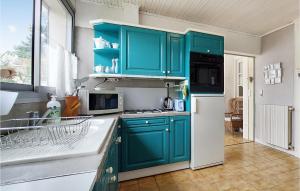 Cozy Home In St-Georges-De-Didonn With Wifi