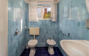 Amazing Apartment In Ika With Kitchen