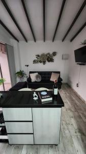 moderno y nuevo aparta estudio en Laureles
