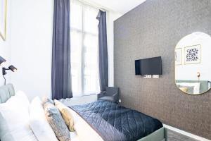 Extreme Central - NEW - AC Studio