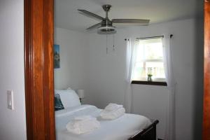 New Orleans Henrys Place, 3 Bedrooms in Lakeview