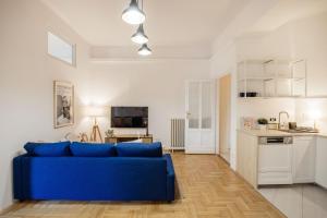 Magnificent 3BR with Balcony by Dohany Synalogue