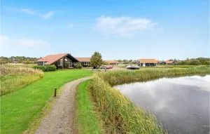 Three-Bedroom Holiday Home In Vaggerlose - Nykøbing Falster