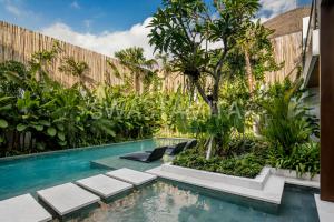 Luxe 5BR Villa, 200m to Brawah Beach Retreat