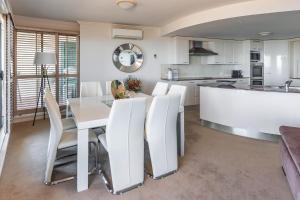 Le Point 702 Luxury and Views