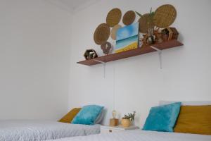 2 beds with garden view and terrace