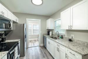 Saint Pete Hideaway Cozy Urban Escape Oasis