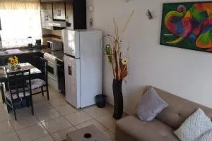 Casita práctica, sencilla y lista para recibirte. - 锡劳