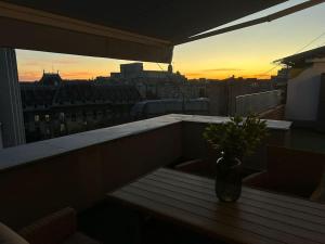 Old Town - Downtown by Realty