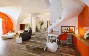 Maisons de vacances Beautiful Home In Sauzet : photos des chambres