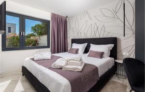 Nice Apartment In Malinska With Wifi