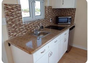 1-Hillview Cottages