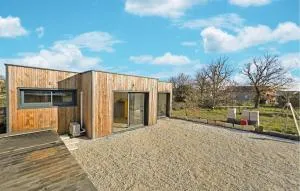 Nice Apartment In Larnas With Wifi - Valvignères