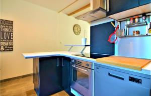 Maisons de vacances Pet Friendly Home In Laudun-L'ardoise : photos des chambres
