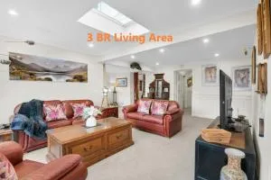 Manee's On Elphin - Newstead