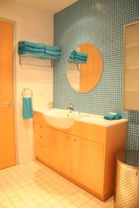 Starfish Beach House - WIFI - 5 min walk to beach