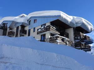 Appartement rénové 3 pièces à Tignes, balcon, proche pistes, WIFI - FR-1-502-591