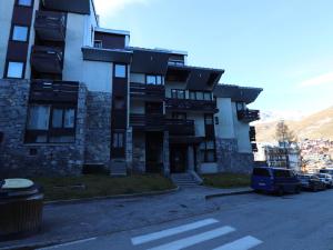 Appartement rénové 3 pièces à Tignes, balcon, proche pistes, WIFI - FR-1-502-591