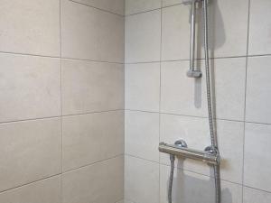 Maisons de vacances Gite Authentique a Villemurlin avec Jardin et Parking - FR-1-590-527 : photos des chambres