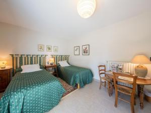 B&B / Chambres d'hotes Chambre La Loire - Acces Handicape, WiFi, Animaux admis - FR-1-590-458 : photos des chambres