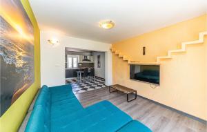 2 Bedroom Awesome Apartment In Marina