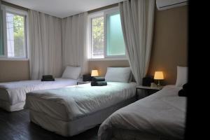 Private 3Brs Apartment in Center of Seoul