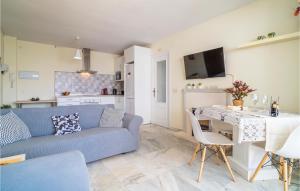 Stunning Apartment In Benalmádena