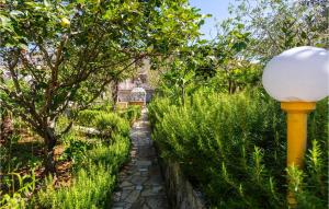 2 Bedroom Amazing Apartment In Gabonjin