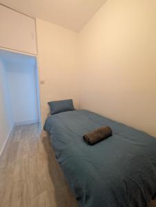 3 bedroom London with Garden near Tube Station