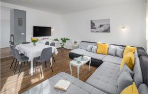 Nice Home In Vodnjan With House Sea View 